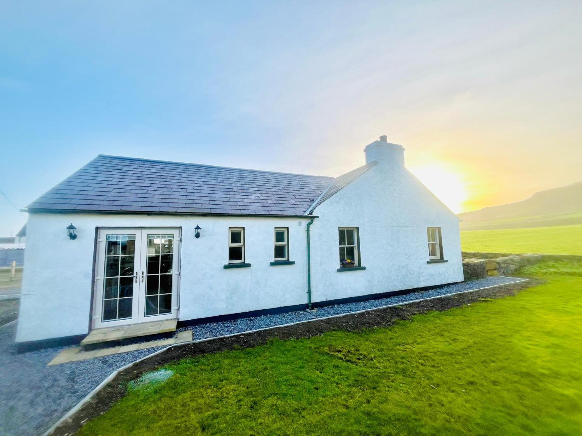 Dunnaglea Cottage, Ballintoy Ngoại thất bức ảnh